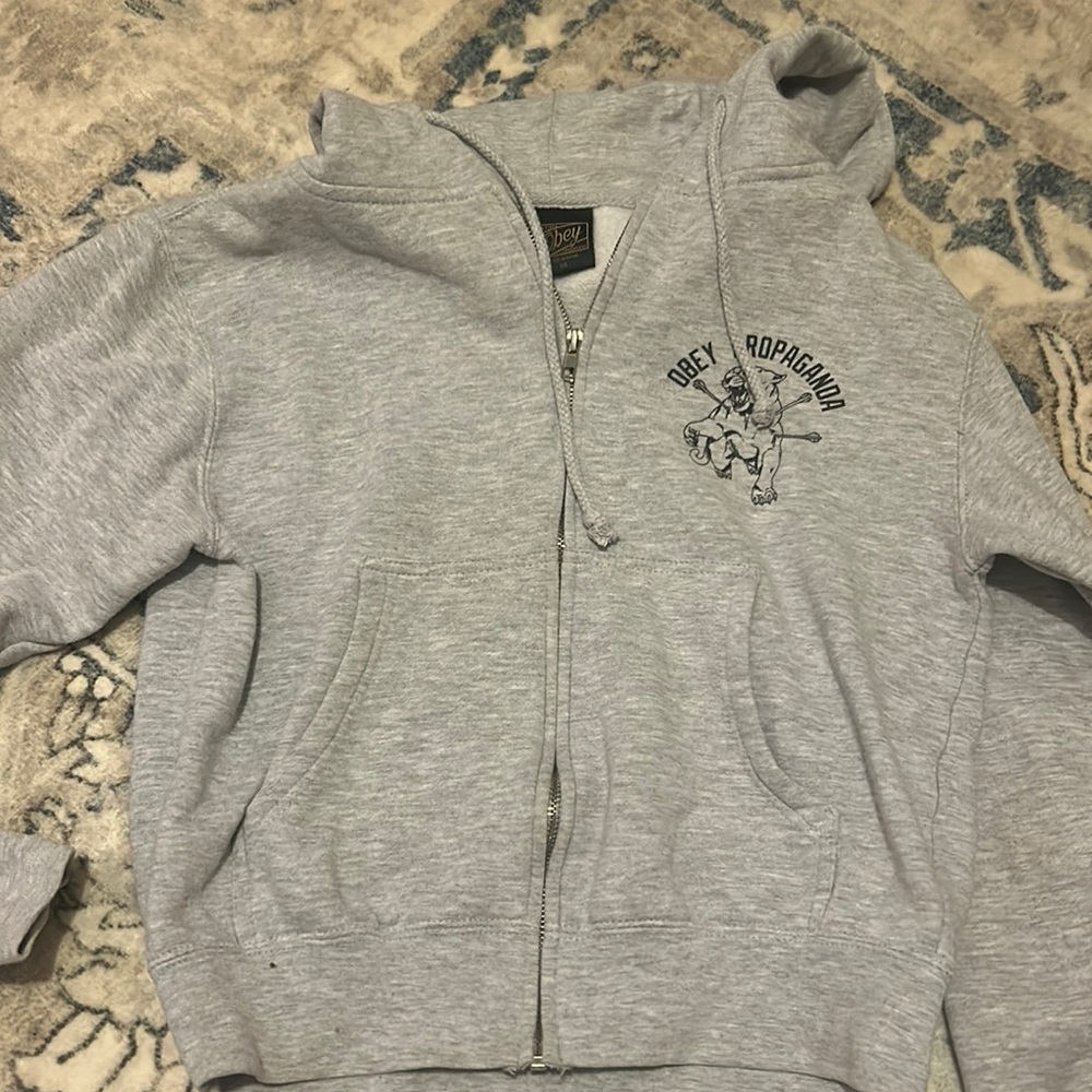 Obey propaganda cropped grey hoodie